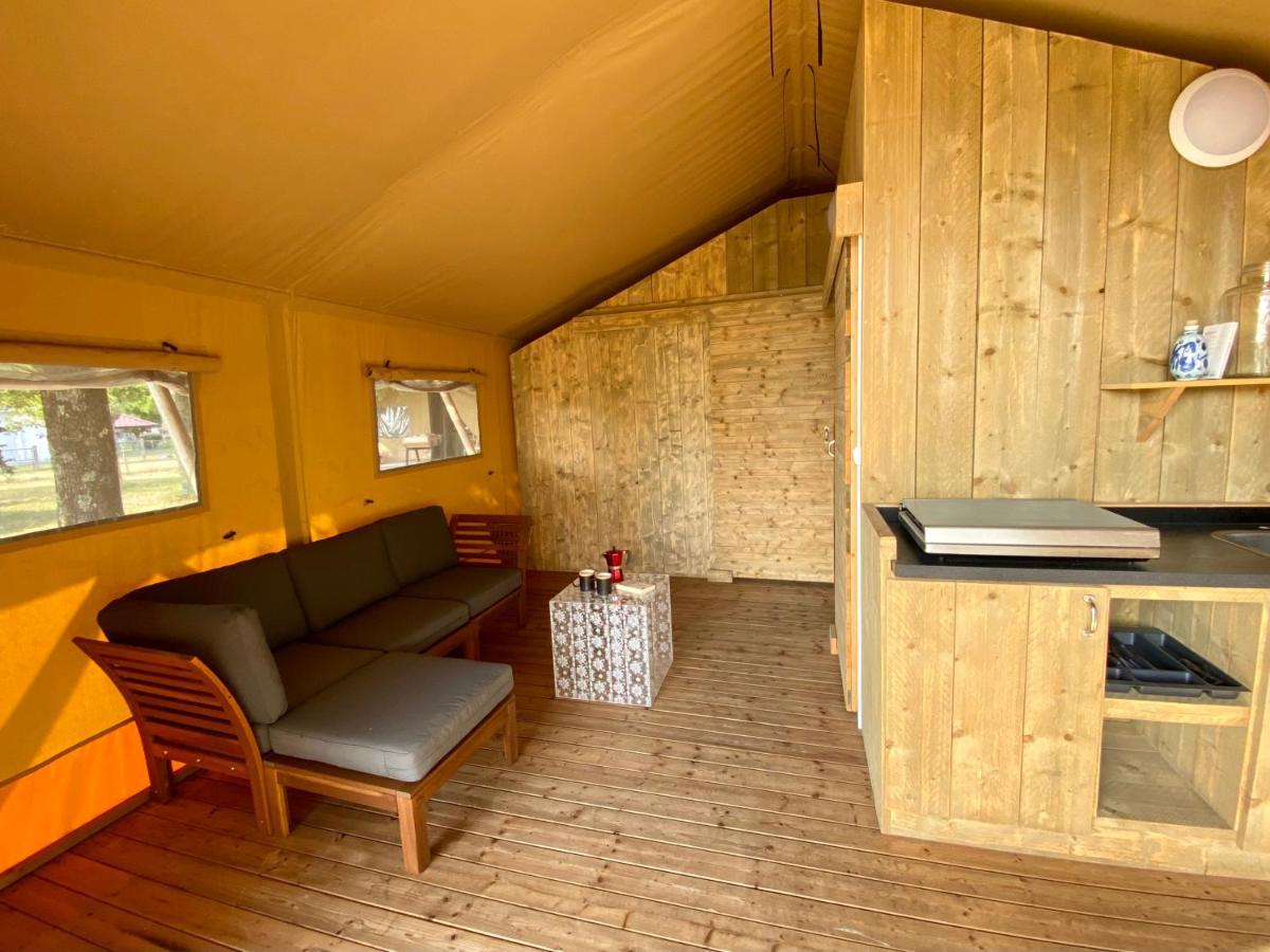 Camping La Kahute - Tente Lodge Au Coeur De La Foret Carcans Ngoại thất bức ảnh
