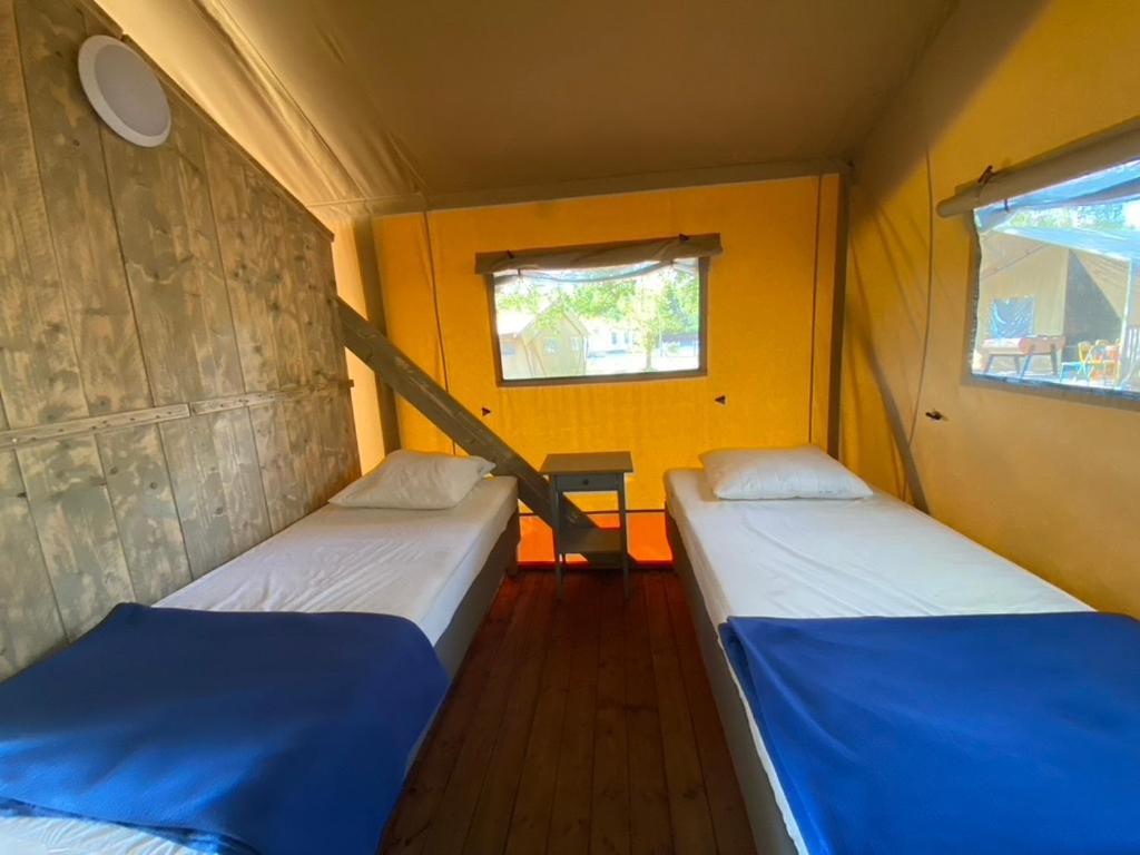 Camping La Kahute - Tente Lodge Au Coeur De La Foret Carcans Ngoại thất bức ảnh