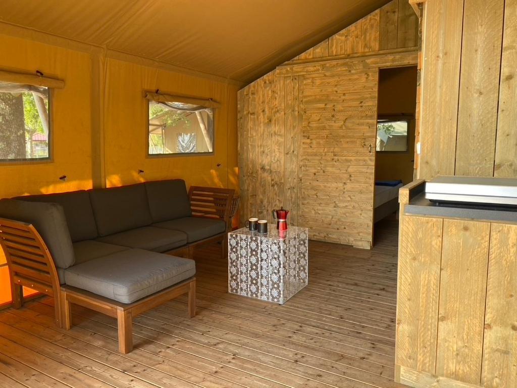 Camping La Kahute - Tente Lodge Au Coeur De La Foret Carcans Ngoại thất bức ảnh