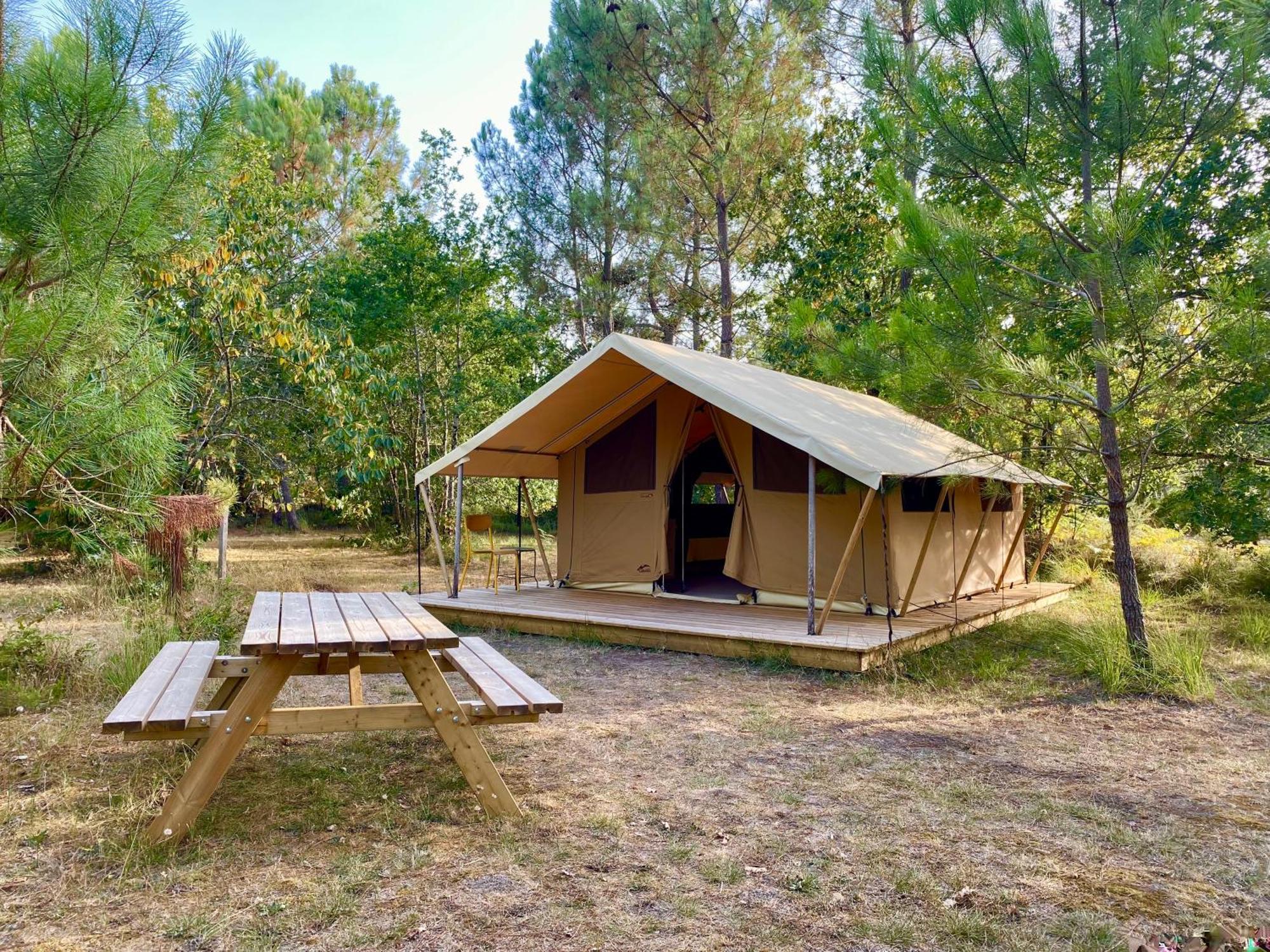 Camping La Kahute - Tente Lodge Au Coeur De La Foret Carcans Ngoại thất bức ảnh